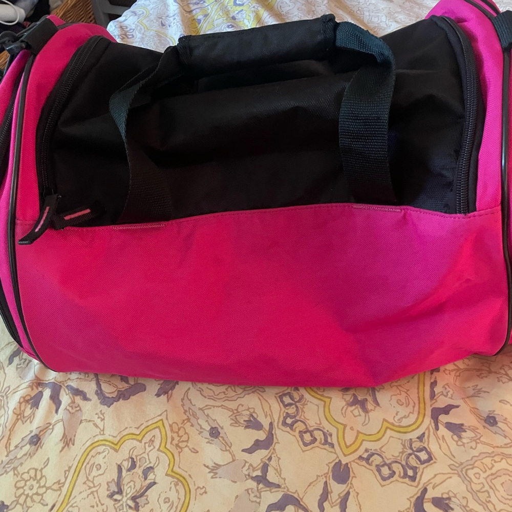 Reebok Pink and Black Duffel Bag - Picture 6 of 12